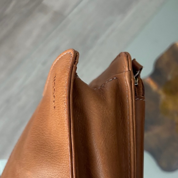 Fossil Brown Leather Crossbody Bag - Picture 8 of 9